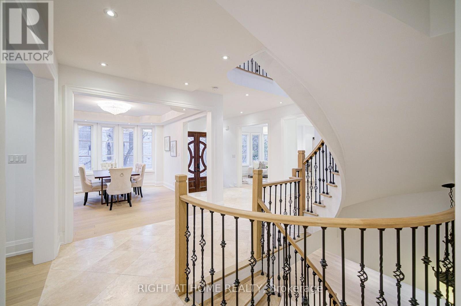 125 Kingsdale Avenue, Toronto, Ontario  M2N 3W5 - Photo 16 - C13828782