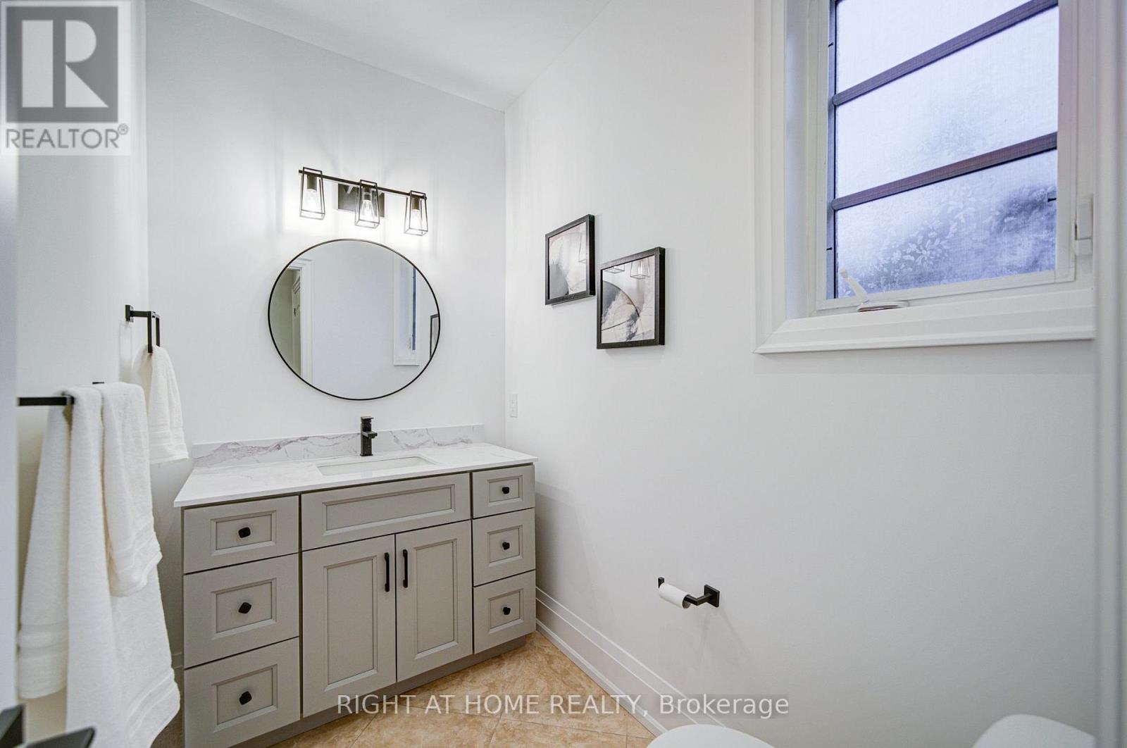 125 Kingsdale Avenue, Toronto, Ontario  M2N 3W5 - Photo 17 - C13828782