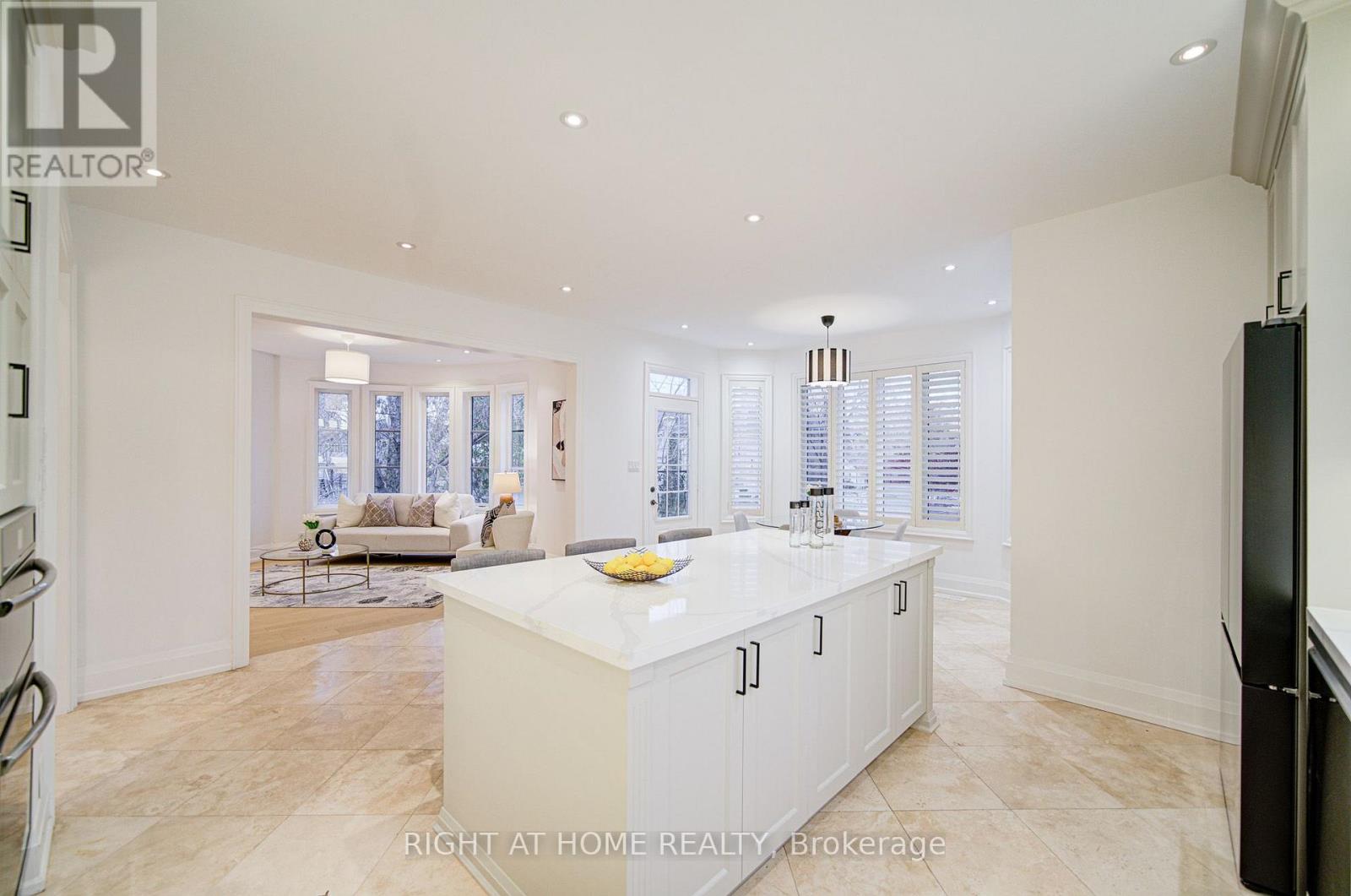 125 Kingsdale Avenue, Toronto, Ontario  M2N 3W5 - Photo 21 - C13828782
