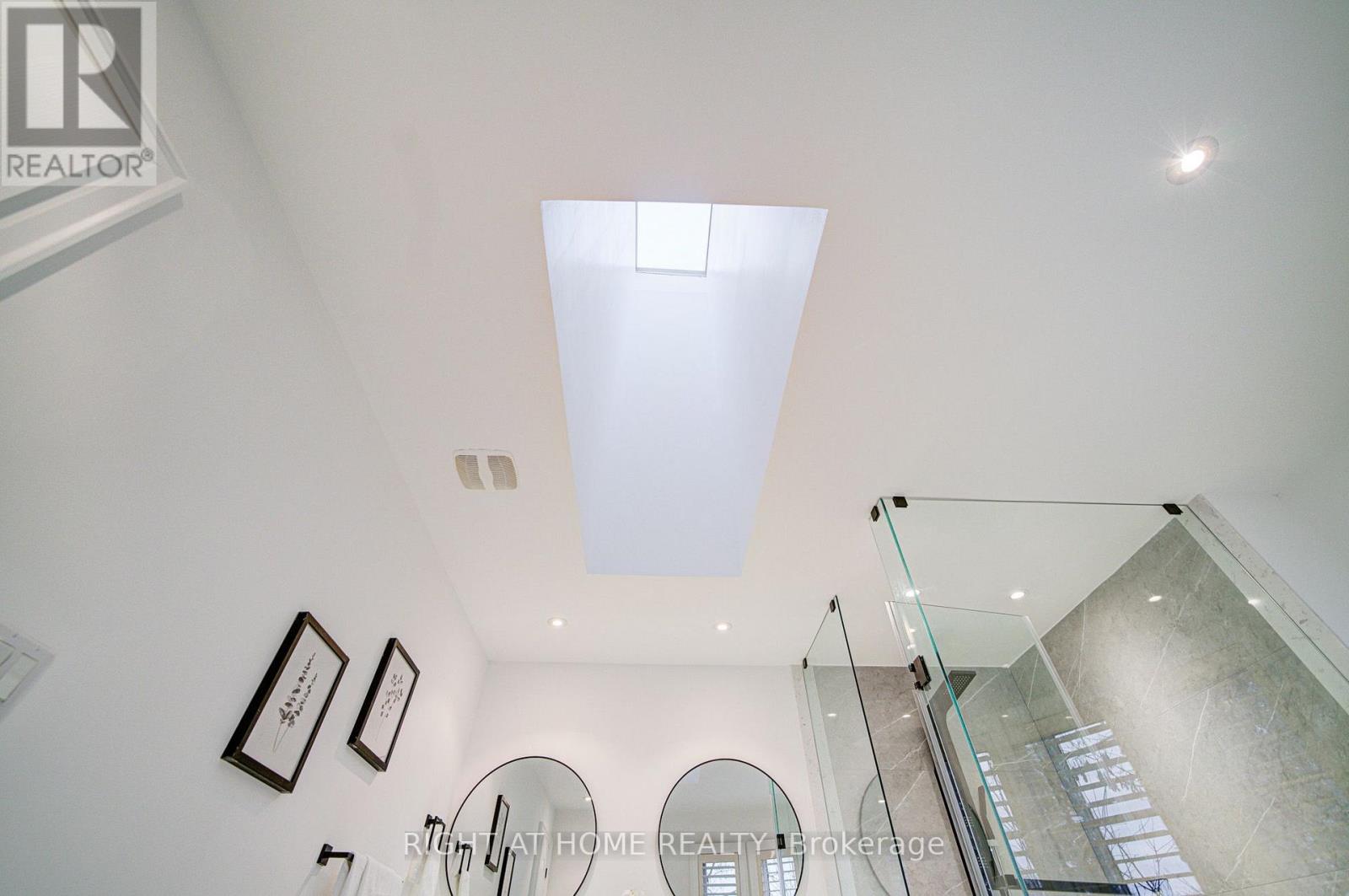 125 Kingsdale Avenue, Toronto, Ontario  M2N 3W5 - Photo 43 - C13828782