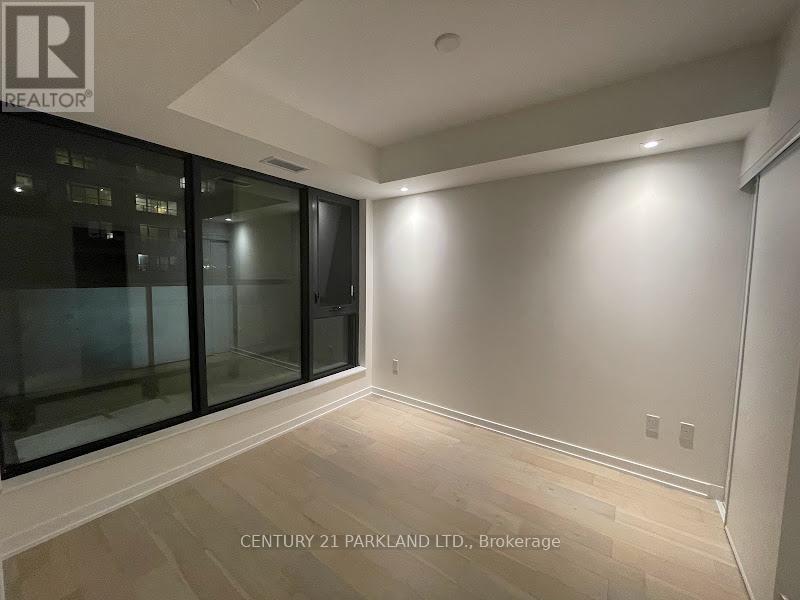 315 - 840 St Clair Avenue W, Toronto, Ontario  M6C 1C1 - Photo 2 - C13828916