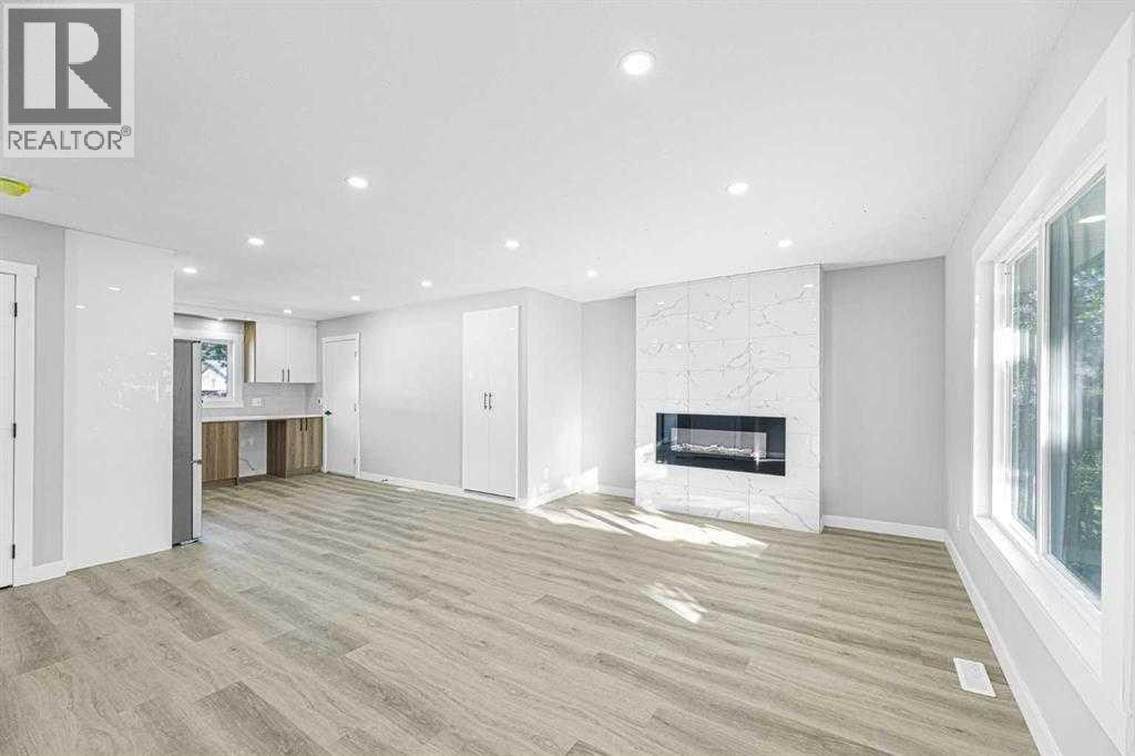 3239 Dovercliife Road SE, Calgary, Alberta  T2B 1W1 - Photo 1 - A2329382