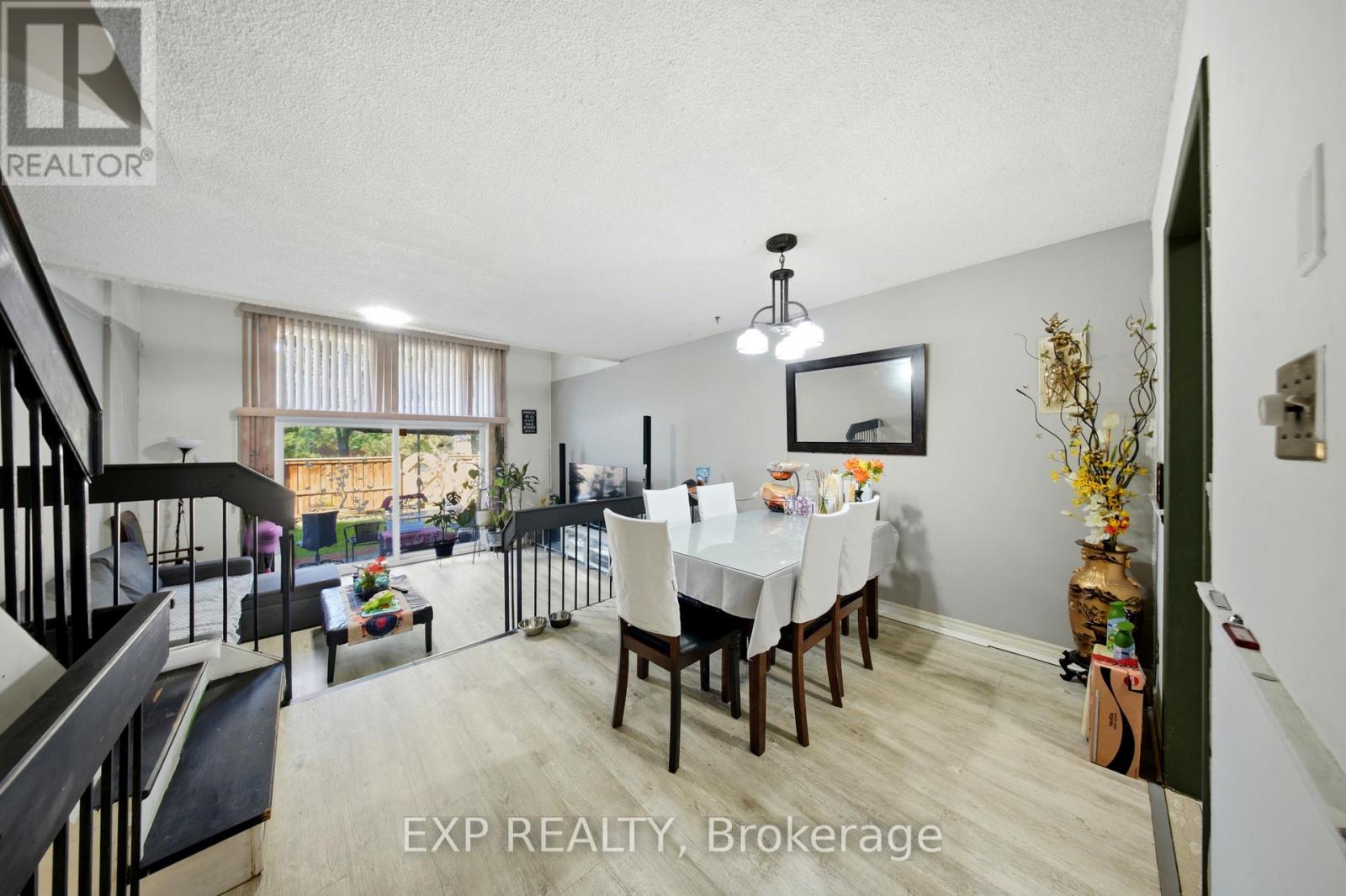 8 - 275 Manse Road, Toronto, Ontario  M1E 4X8 - Photo 6 - E13779140
