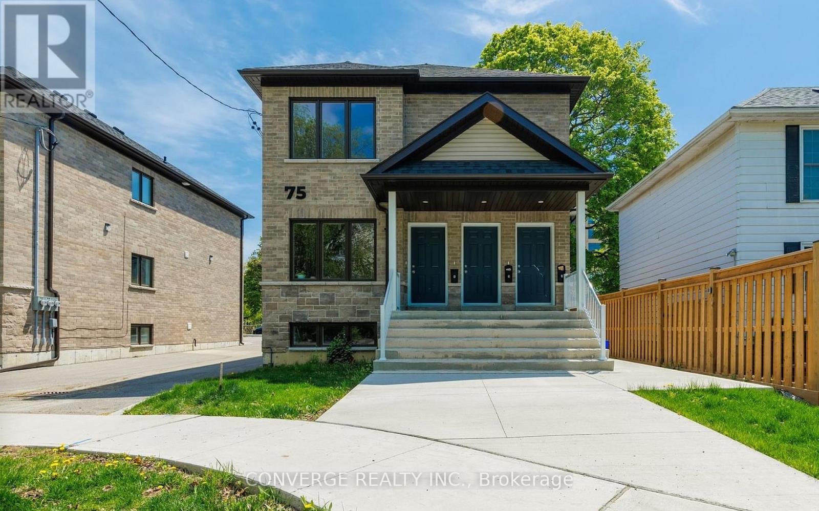 1 - 75 HOGARTH STREET, Oshawa, Ontario