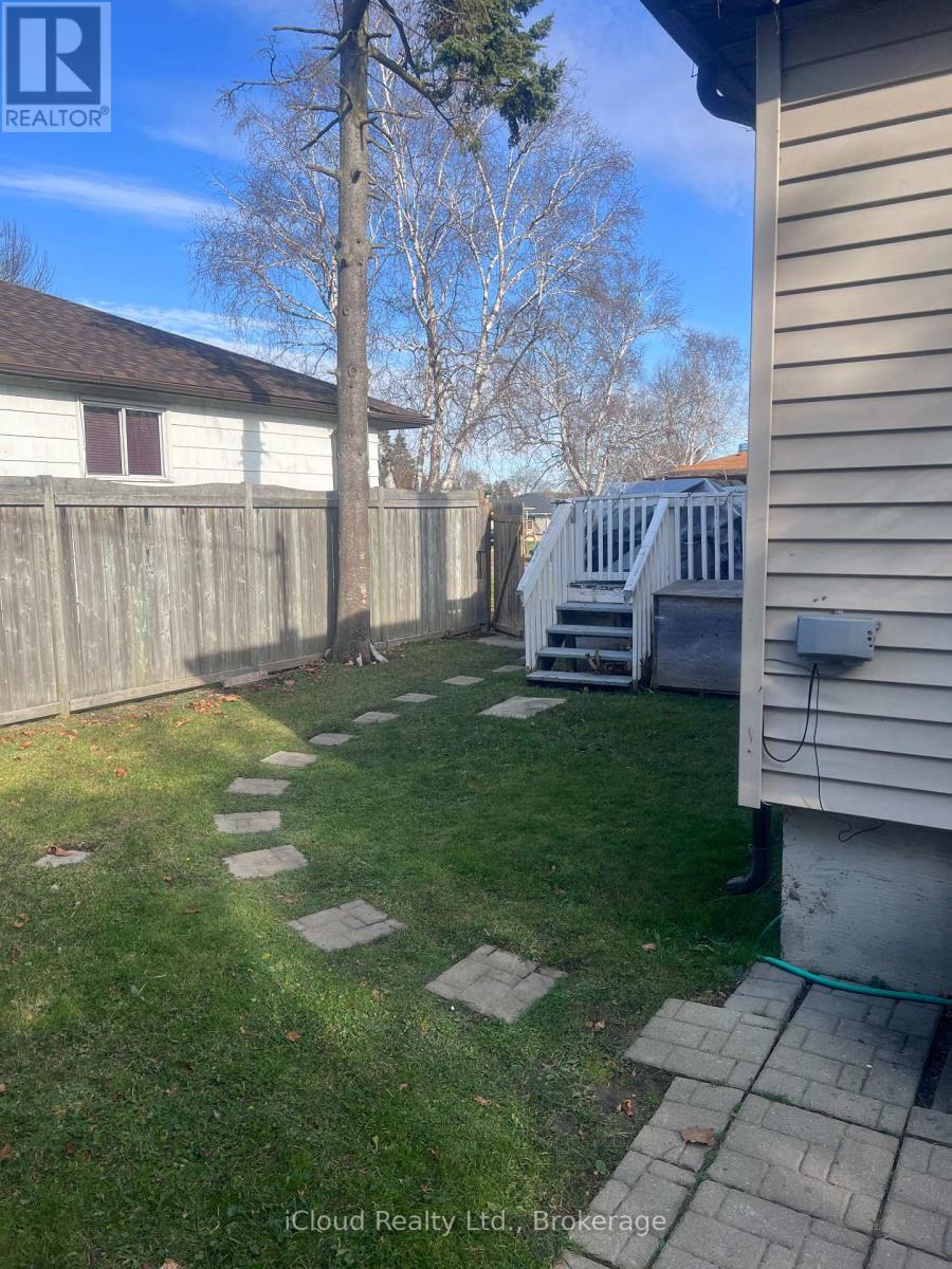 736 Annland Street, Pickering, Ontario  L1W 1B6 - Photo 13 - E13828840