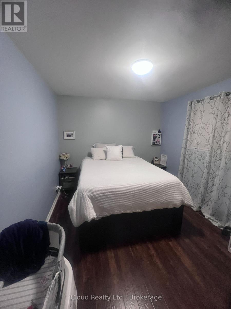 736 Annland Street, Pickering, Ontario  L1W 1B6 - Photo 4 - E13828840