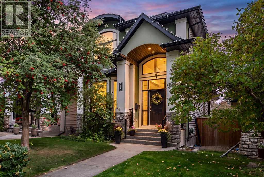 2222 26 Street Sw, Calgary, Alberta  T3E 2A5 - Photo 1 - A2347041
