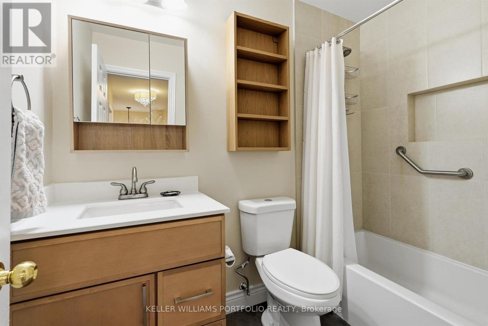 32 Henderson Drive, Aurora, Ontario  L4G 3L2 - Photo 32 - N13828688