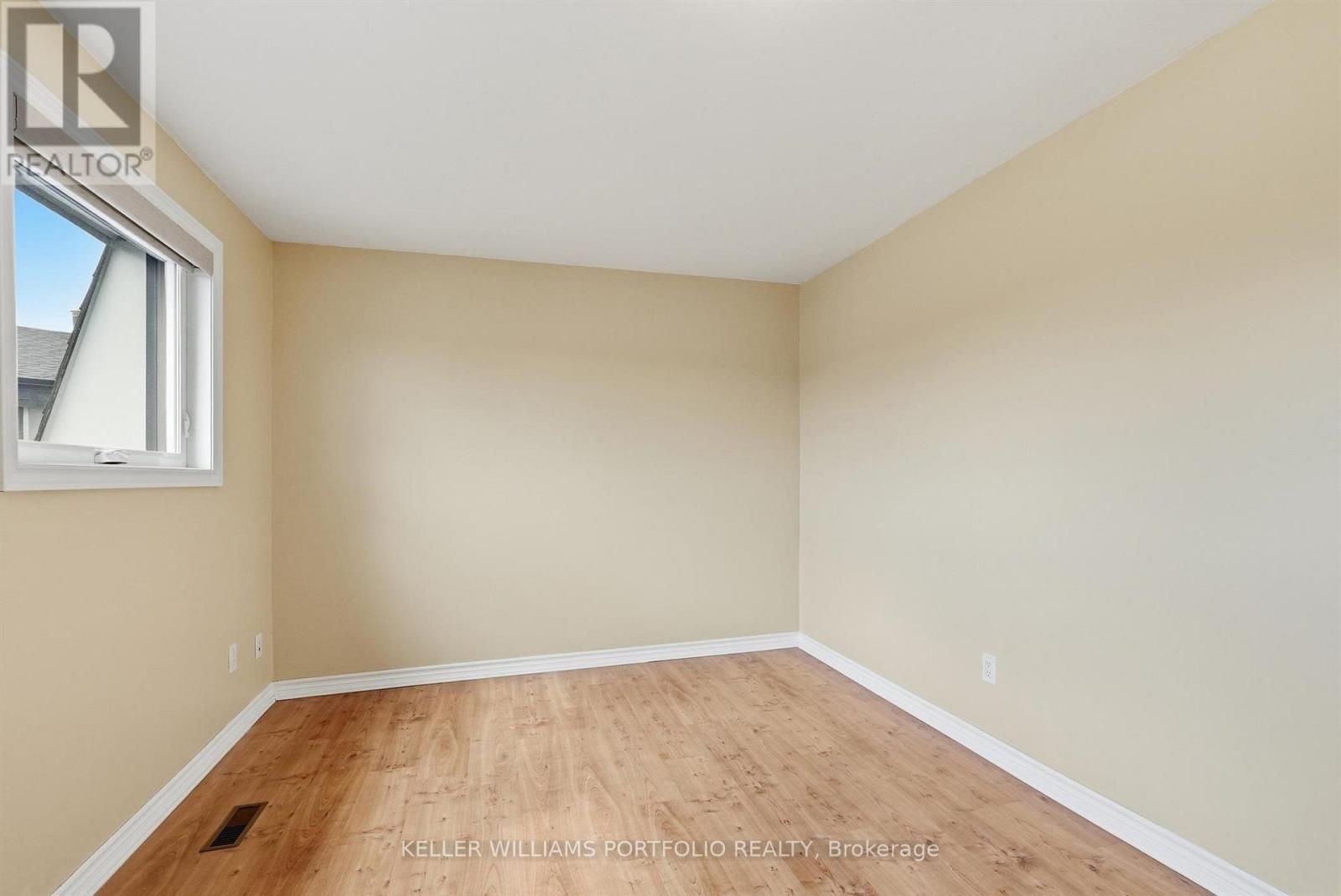 32 Henderson Drive, Aurora, Ontario  L4G 3L2 - Photo 35 - N13828688