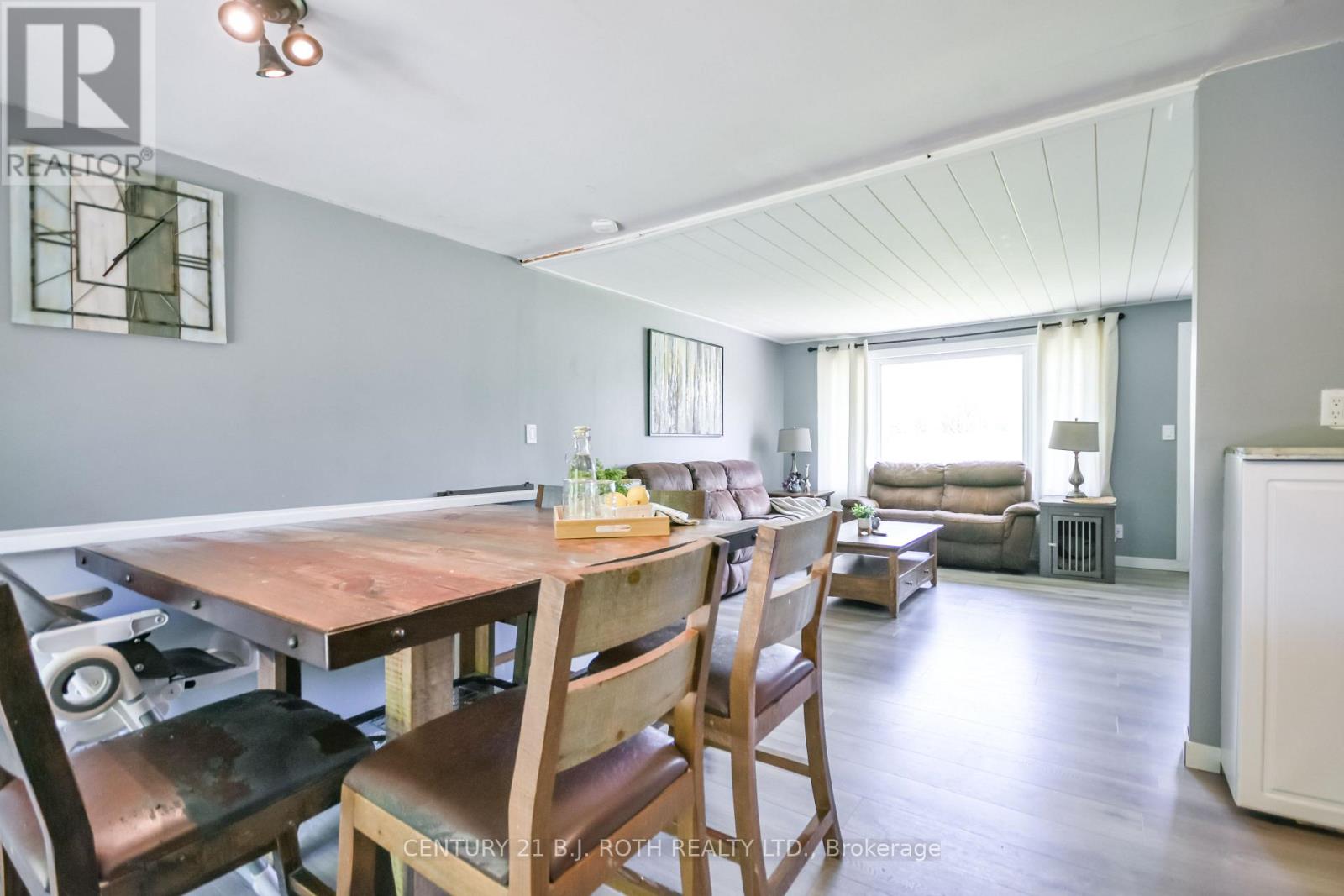 7906 Main Street, Adjala-Tosorontio, Ontario  L0M 1J0 - Photo 10 - N13828792