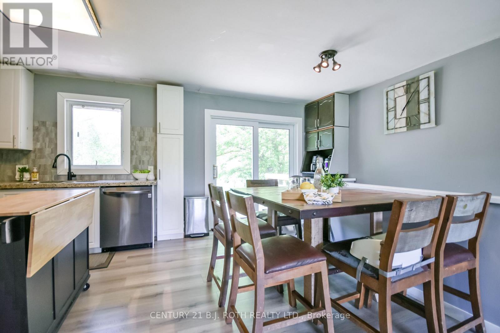 7906 Main Street, Adjala-Tosorontio, Ontario  L0M 1J0 - Photo 13 - N13828792