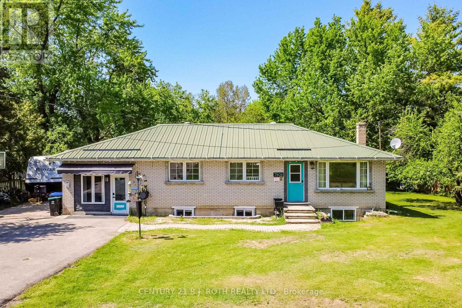 7906 Main Street, Adjala-Tosorontio, Ontario  L0M 1J0 - Photo 3 - N13828792