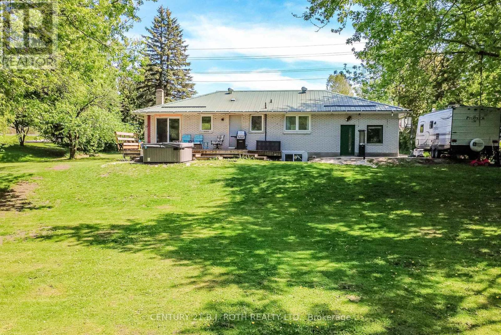 7906 Main Street, Adjala-Tosorontio, Ontario  L0M 1J0 - Photo 36 - N13828792