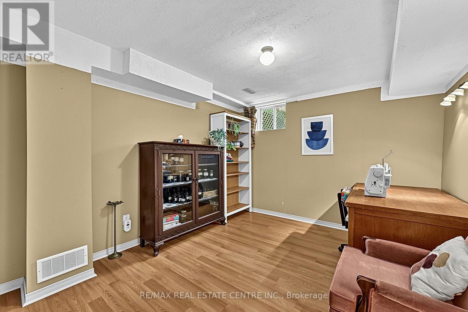284 Woodycrest Avenue, Georgina, Ontario  L4P 2W2 - Photo 29 - N13828850