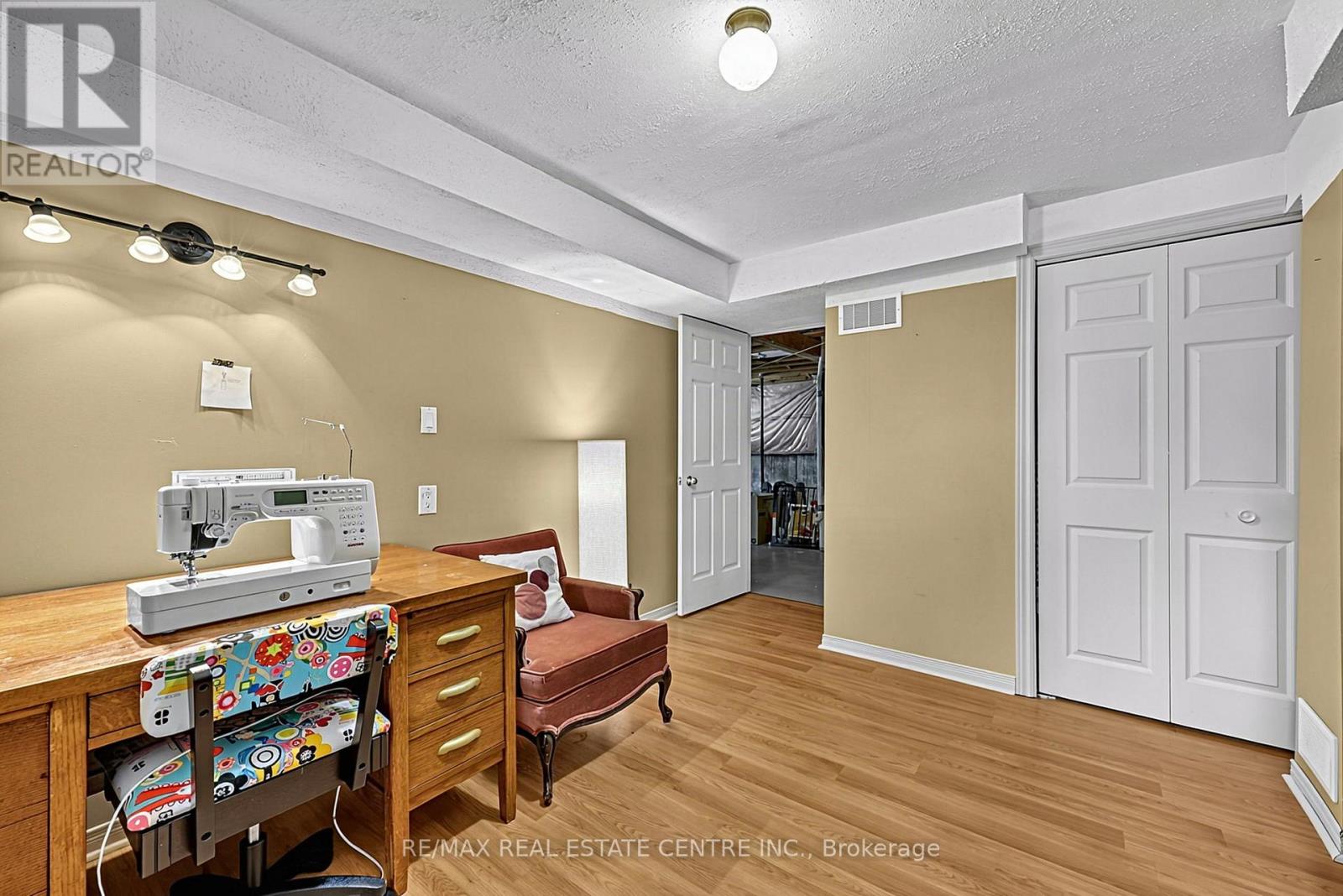 284 Woodycrest Avenue, Georgina, Ontario  L4P 2W2 - Photo 30 - N13828850