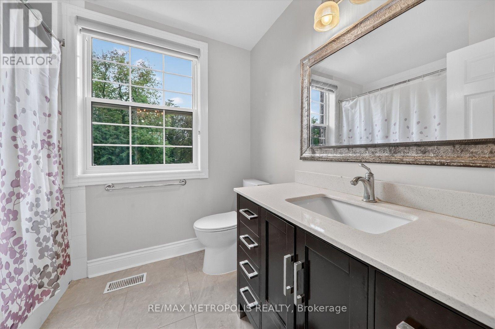 1 Island Lake Drive, Whitchurch-Stouffville, Ontario  L4A 3G7 - Photo 31 - N13828860