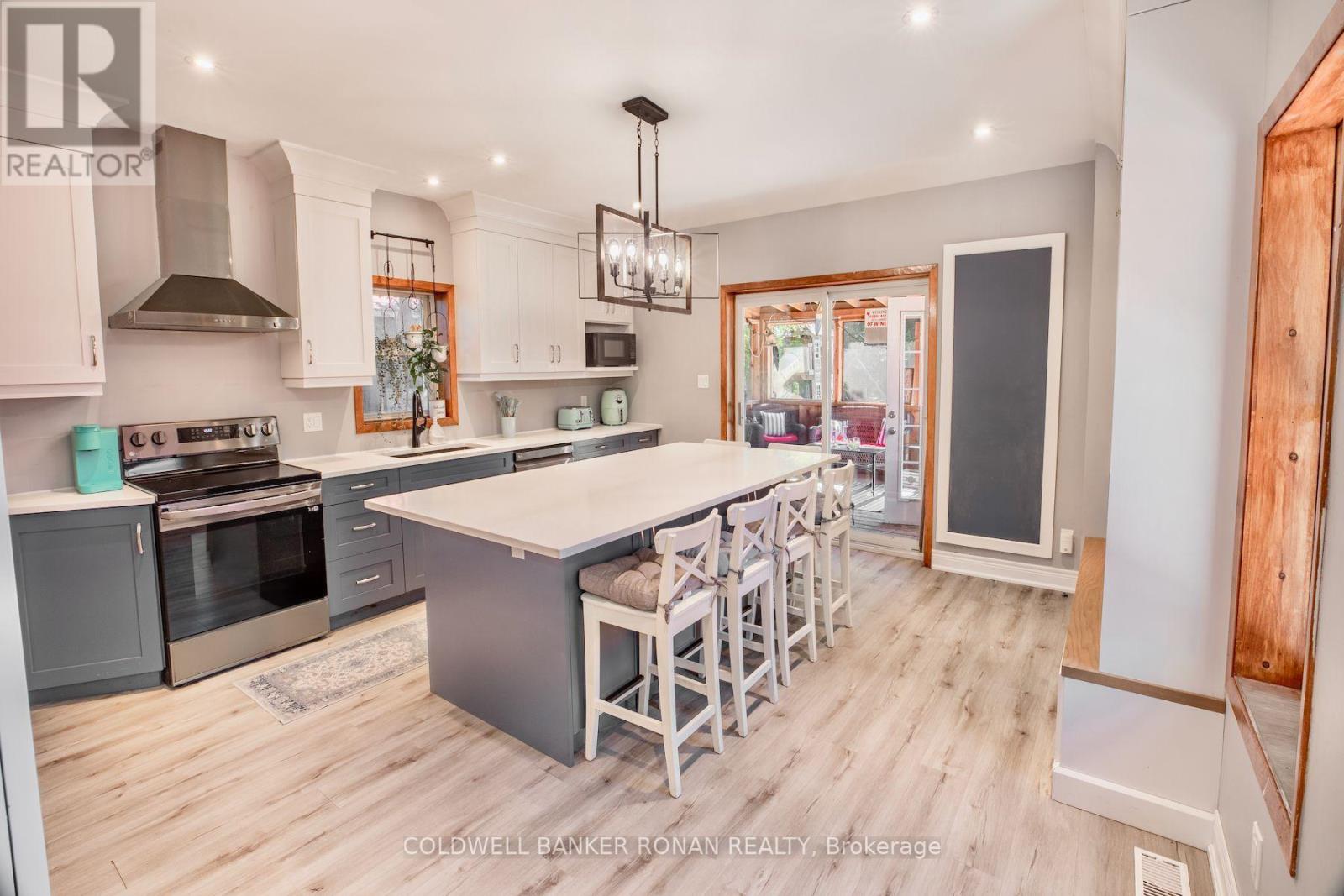 8121 Main Street, Adjala-Tosorontio, Ontario  L0M 1J0 - Photo 12 - N13828874