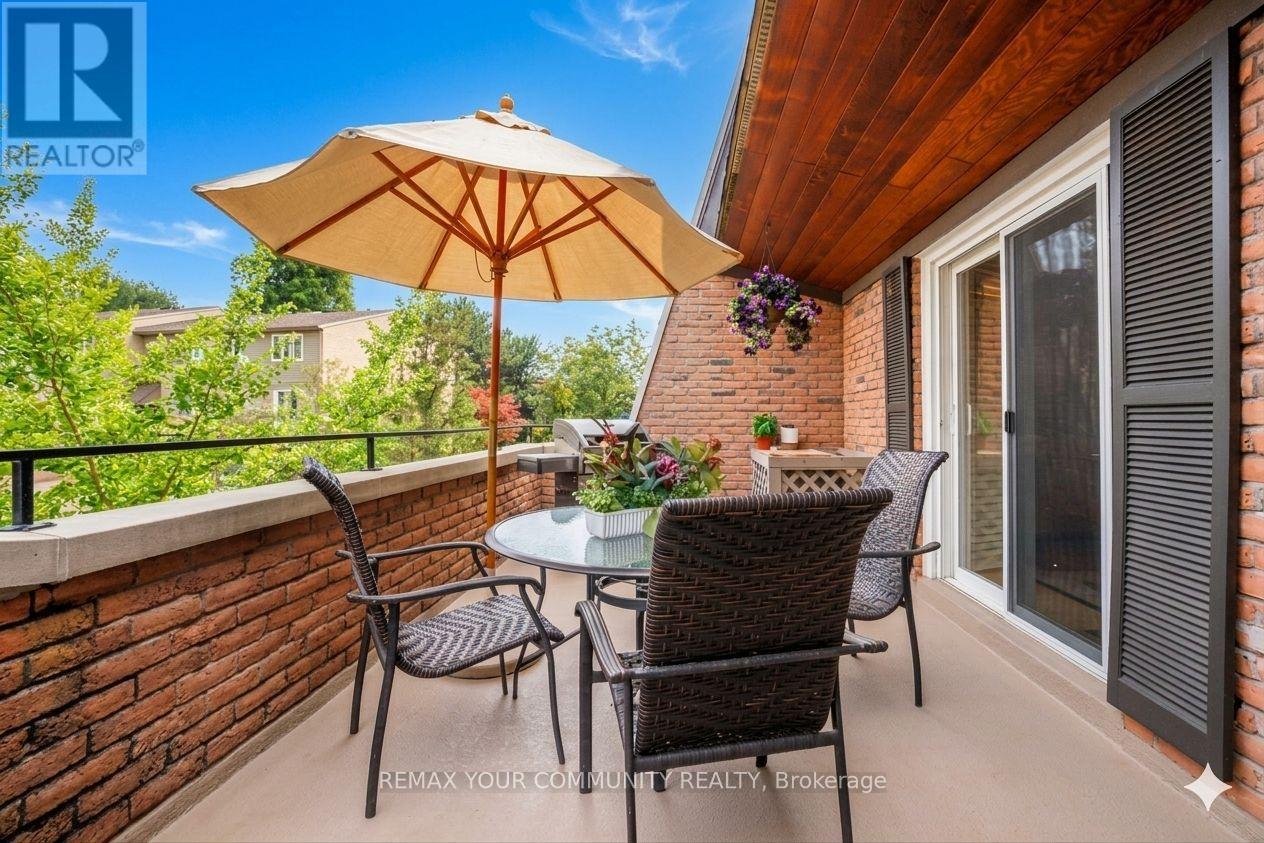 26 Quail Valley Drive, Markham, Ontario  L3T 4R3 - Photo 5 - N13828884