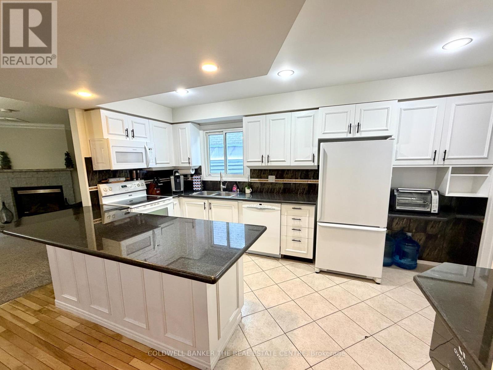 227 Hickling Trail, Barrie (Grove East), Ontario  L4M 5W6 - Photo 6 - S13828774