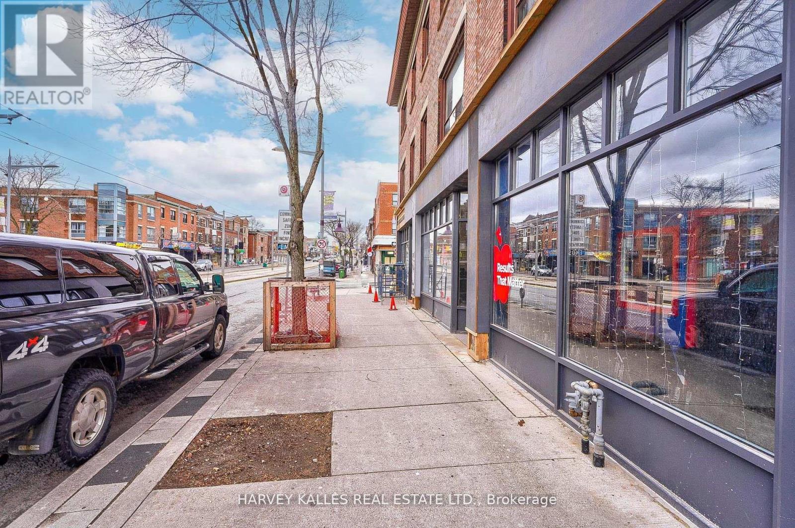 1 - 1072 St Clair Avenue W, Toronto, Ontario M6E 3H3 - Photo 8 - C13827440