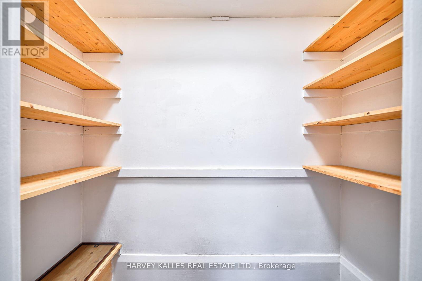 1 - 1072 St Clair Avenue W, Toronto, Ontario M6E 3H3 - Photo 32 - C13827440
