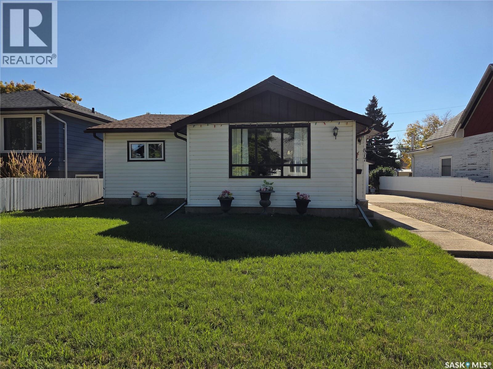 817 Stadacona STREET E, moose jaw, Saskatchewan