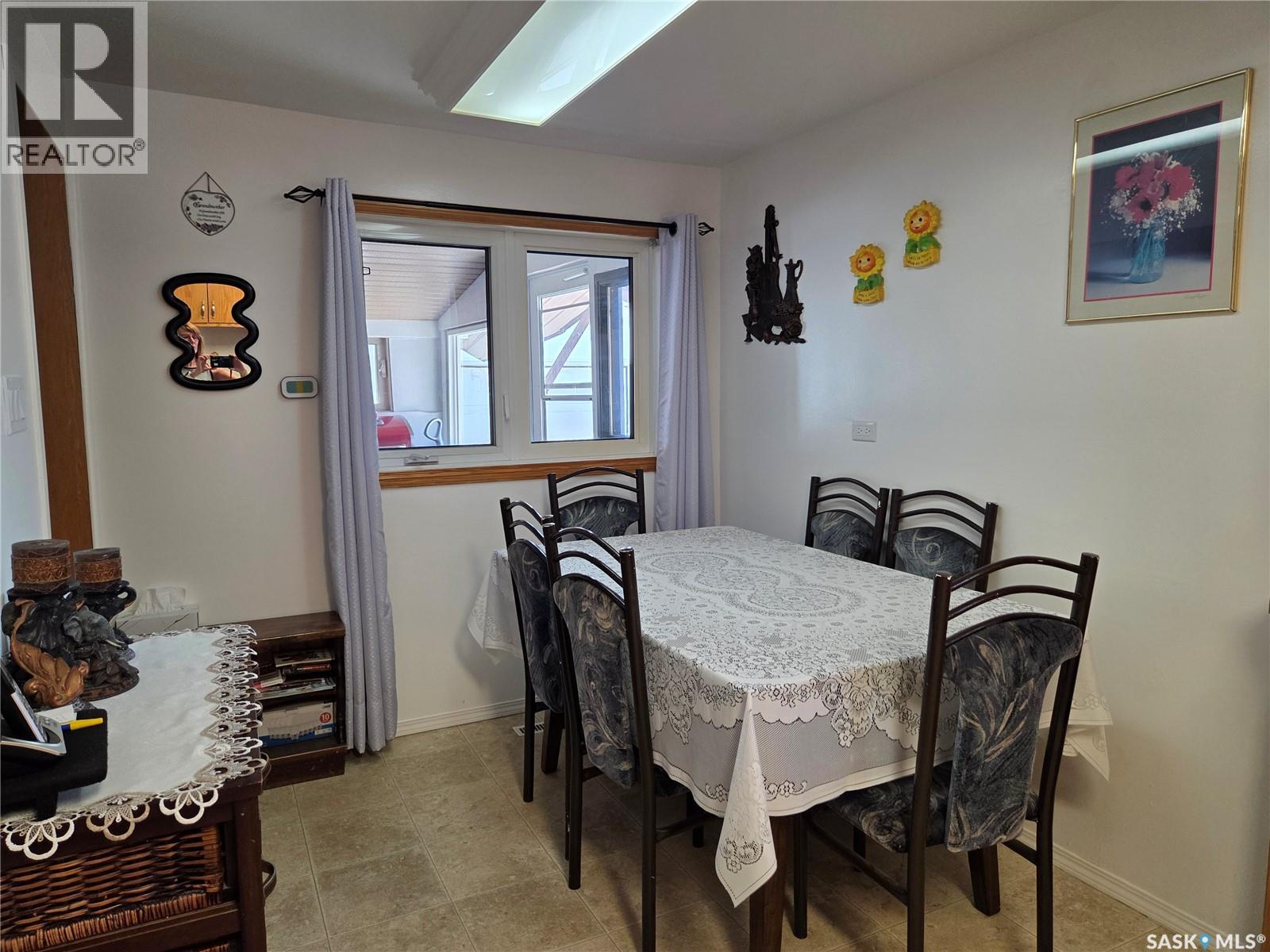 817 Stadacona Street E, Moose Jaw, Saskatchewan  S6H 0K5 - Photo 6 - SK049543