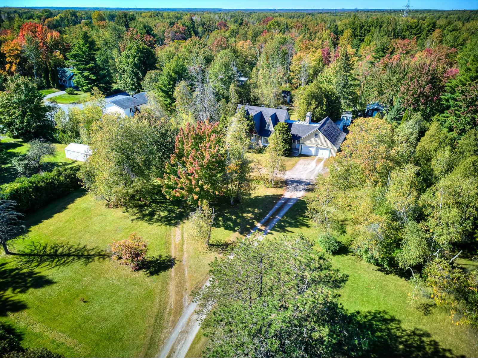 275 Route de la Cité-des-Jeunes Saint-Lazare Quebec Canada J7T1Z7 2