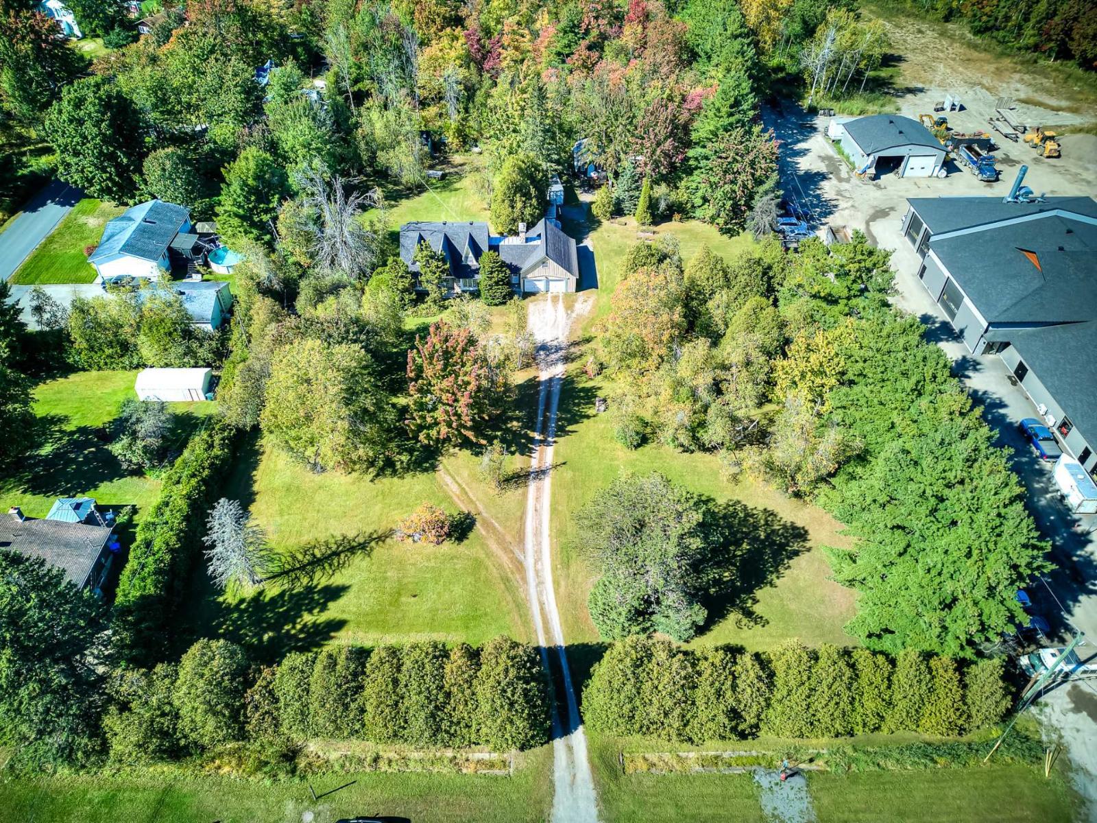 275 Route de la Cité-des-Jeunes Saint-Lazare Quebec Canada J7T1Z7 5