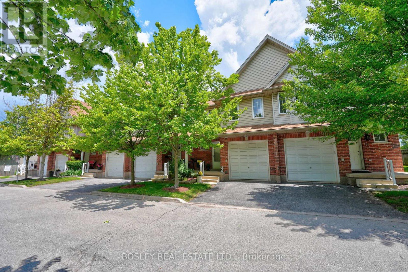10 - 6263 Valley Way, Niagara Falls, Ontario  L2E 0A1 - Photo 3 - X13475008