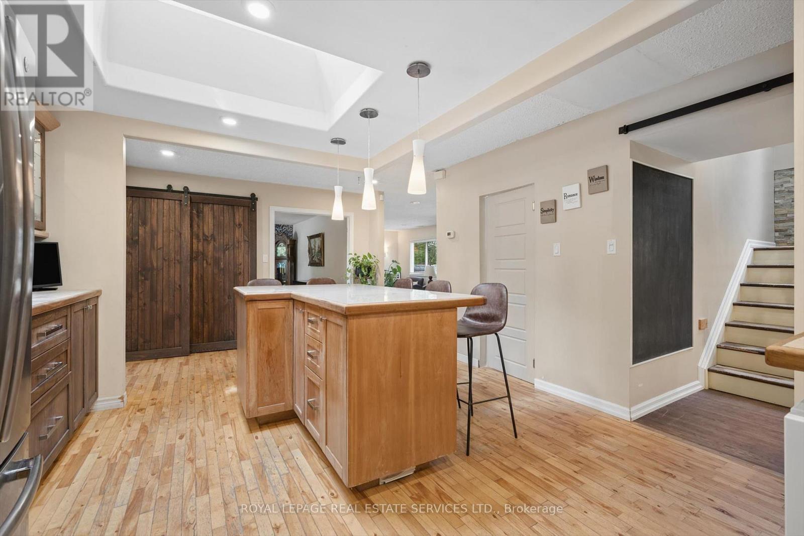 46 Germorda Drive, Oakville, Ontario  L6H 1A8 - Photo 14 - W13828586