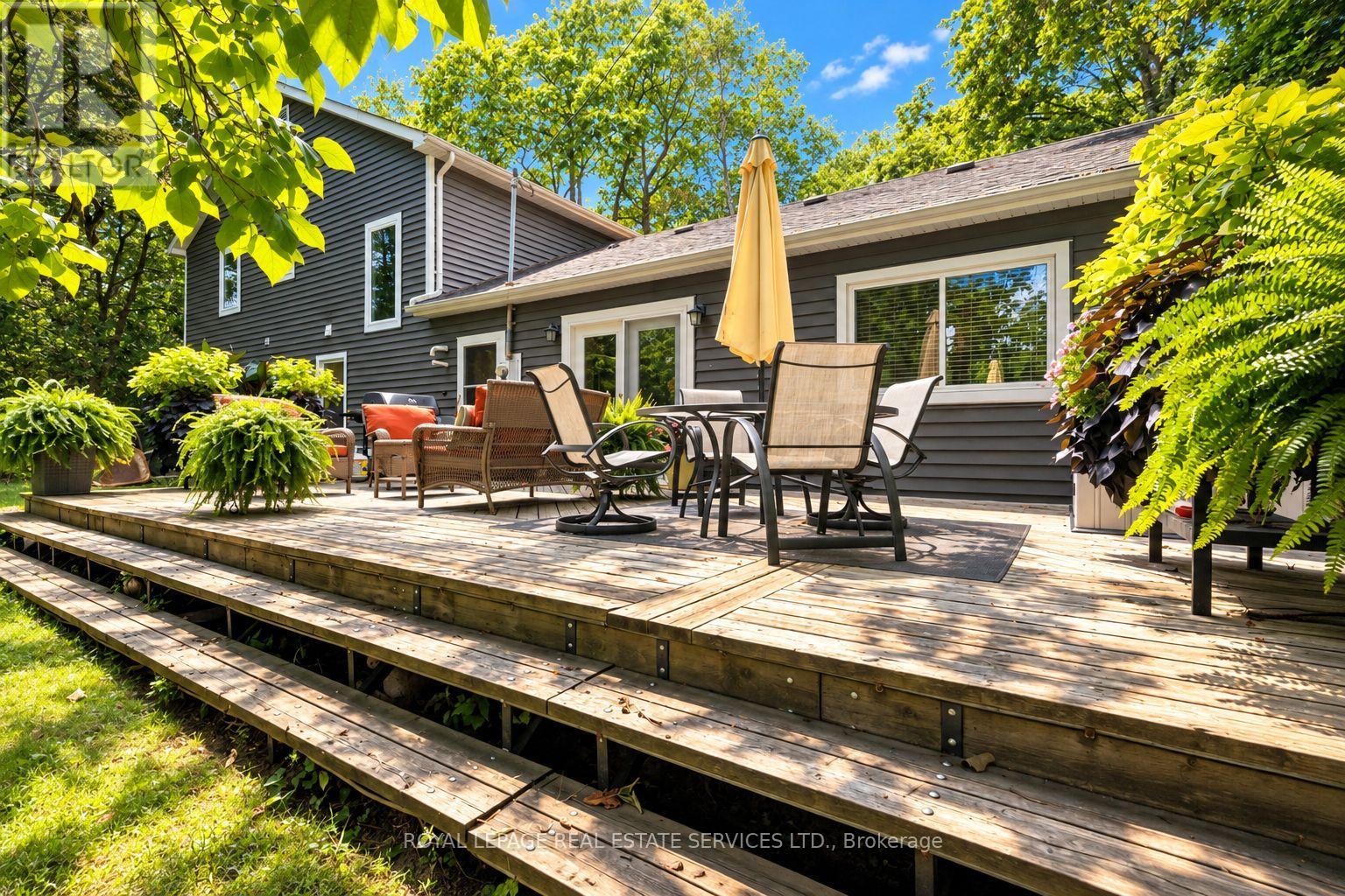 46 Germorda Drive, Oakville, Ontario  L6H 1A8 - Photo 37 - W13828586