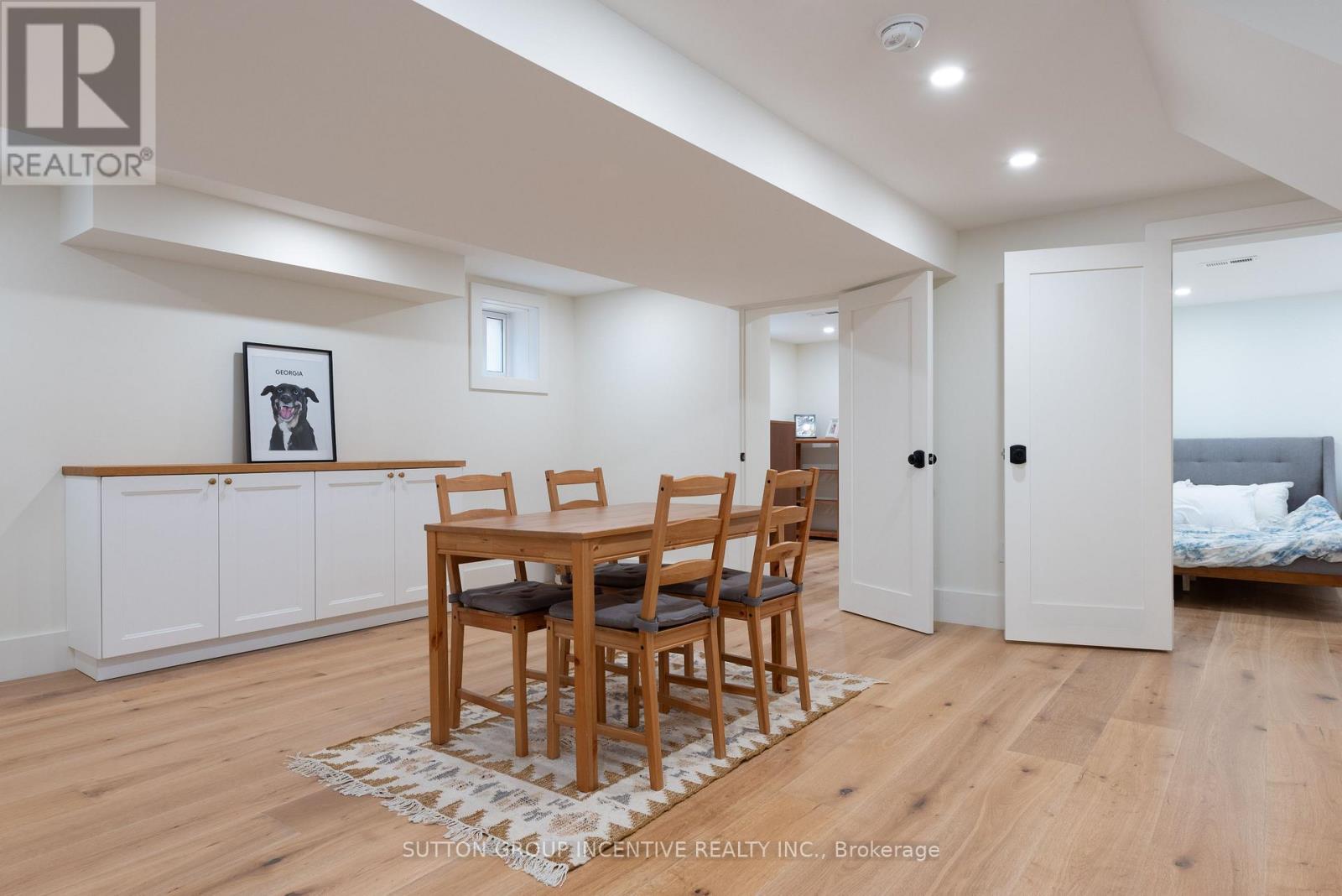 16 Robindale Avenue, Toronto, Ontario  M8W 4A9 - Photo 30 - W13828608