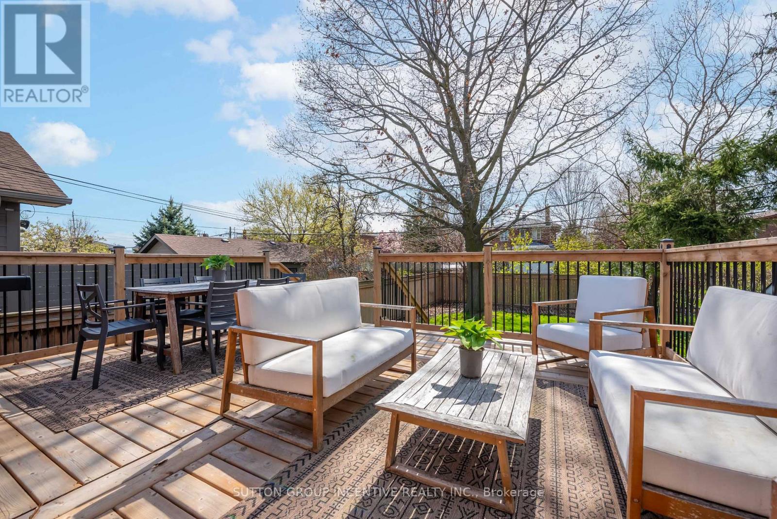 16 Robindale Avenue, Toronto, Ontario  M8W 4A9 - Photo 38 - W13828608