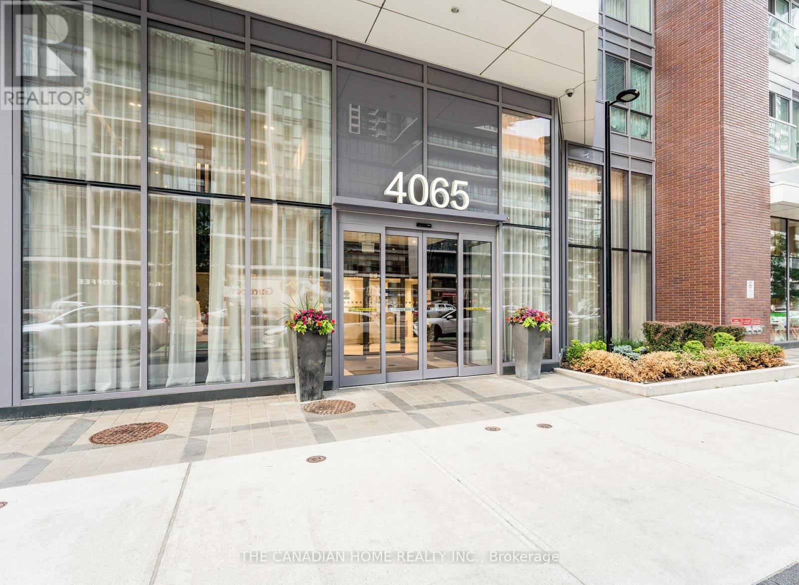1412 - 4065 Confederation Parkway, Mississauga, Ontario  L5B 0L4 - Photo 1 - W13828640