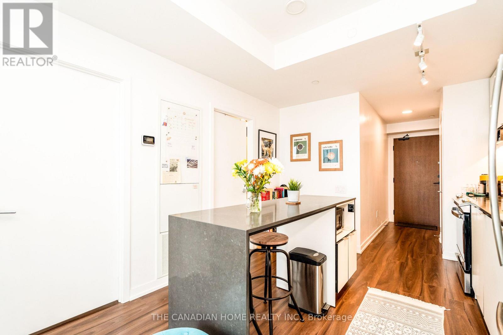 1412 - 4065 Confederation Parkway, Mississauga, Ontario  L5B 0L4 - Photo 12 - W13828640