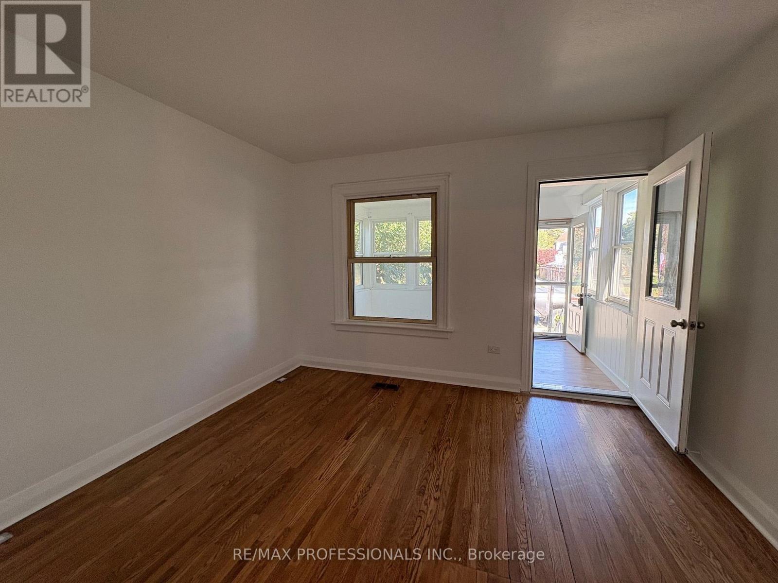 71 Bernice Crescent, Toronto, Ontario  M6N 1W7 - Photo 6 - W13828678