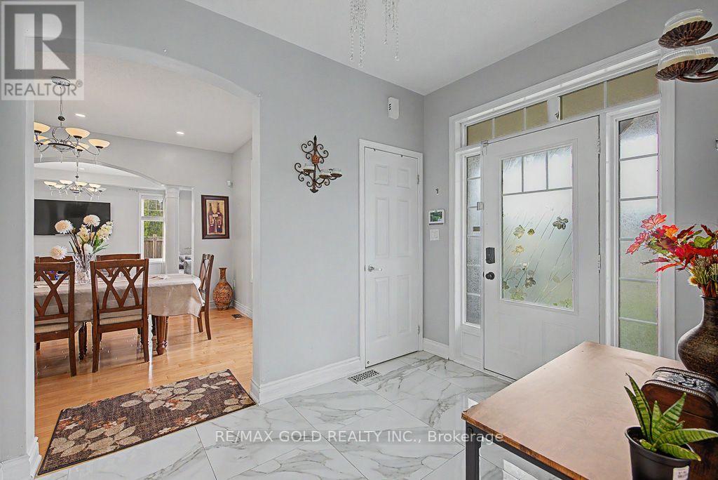 24 Haverty Trail, Brampton, Ontario  L7A 0S2 - Photo 9 - W13828730