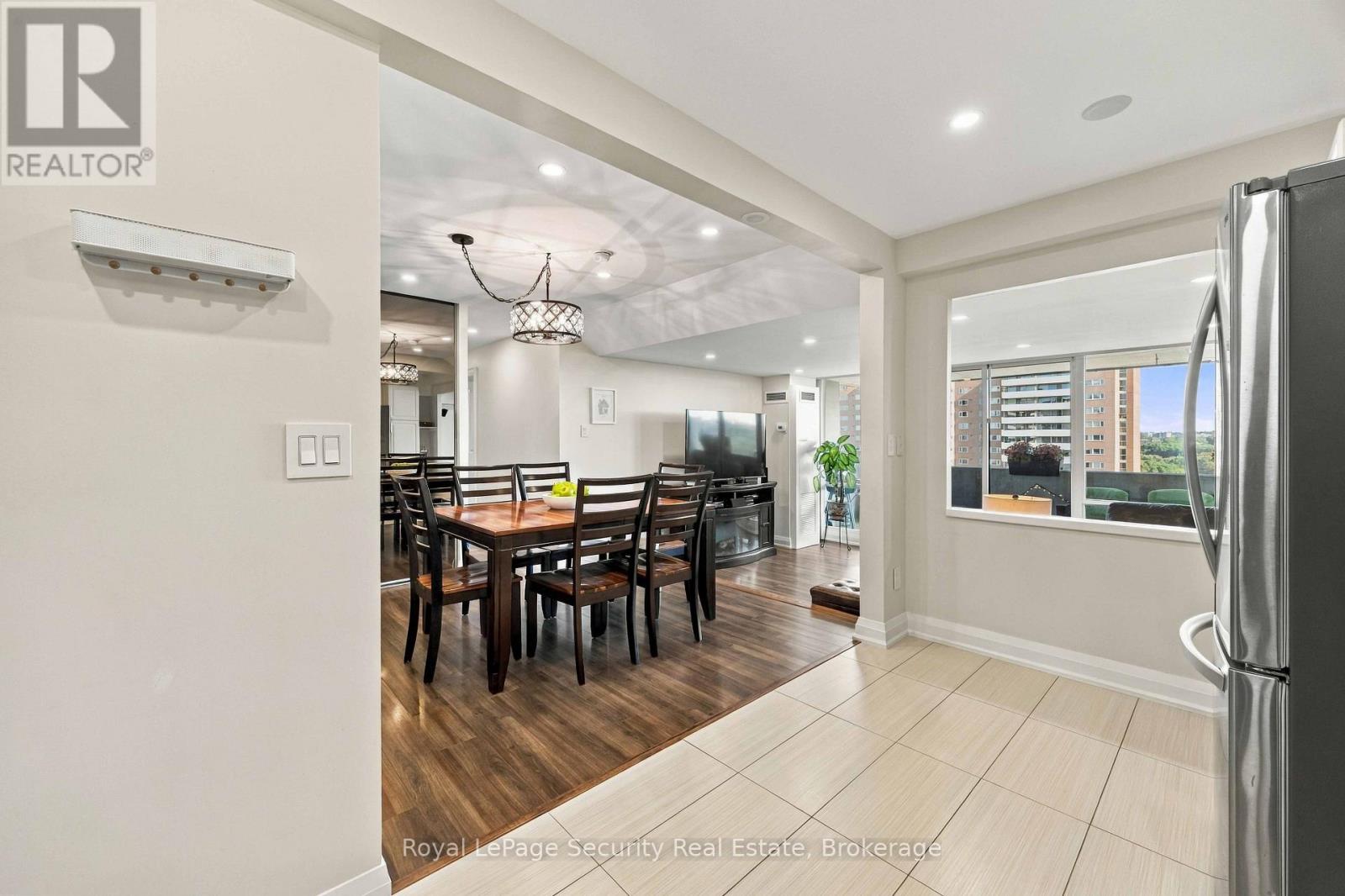 1504 - 250 Scarlett Road, Toronto, Ontario  M6N 4X5 - Photo 13 - W13828732