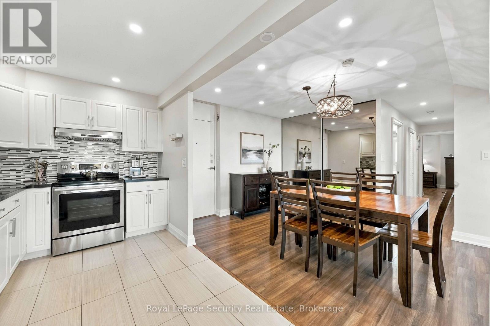 1504 - 250 Scarlett Road, Toronto, Ontario  M6N 4X5 - Photo 14 - W13828732