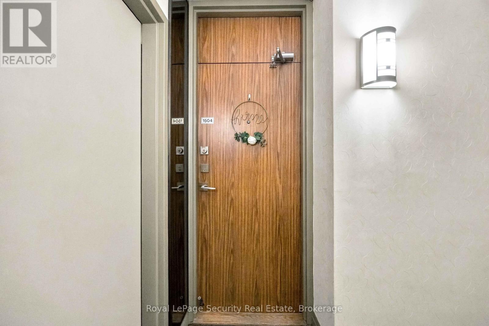 1504 - 250 Scarlett Road, Toronto, Ontario  M6N 4X5 - Photo 2 - W13828732
