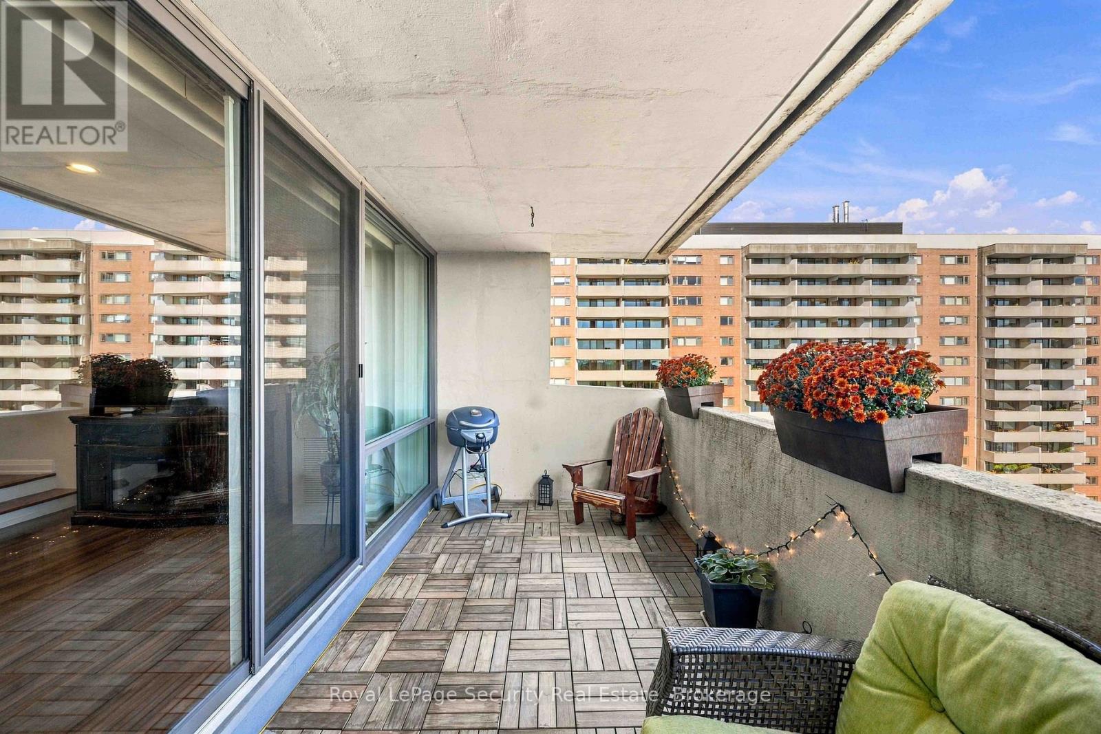 1504 - 250 Scarlett Road, Toronto, Ontario  M6N 4X5 - Photo 38 - W13828732