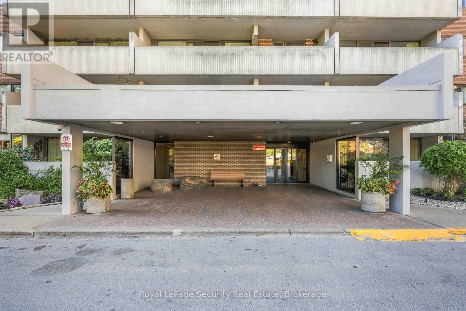 1504 - 250 Scarlett Road, Toronto, Ontario  M6N 4X5 - Photo 46 - W13828732
