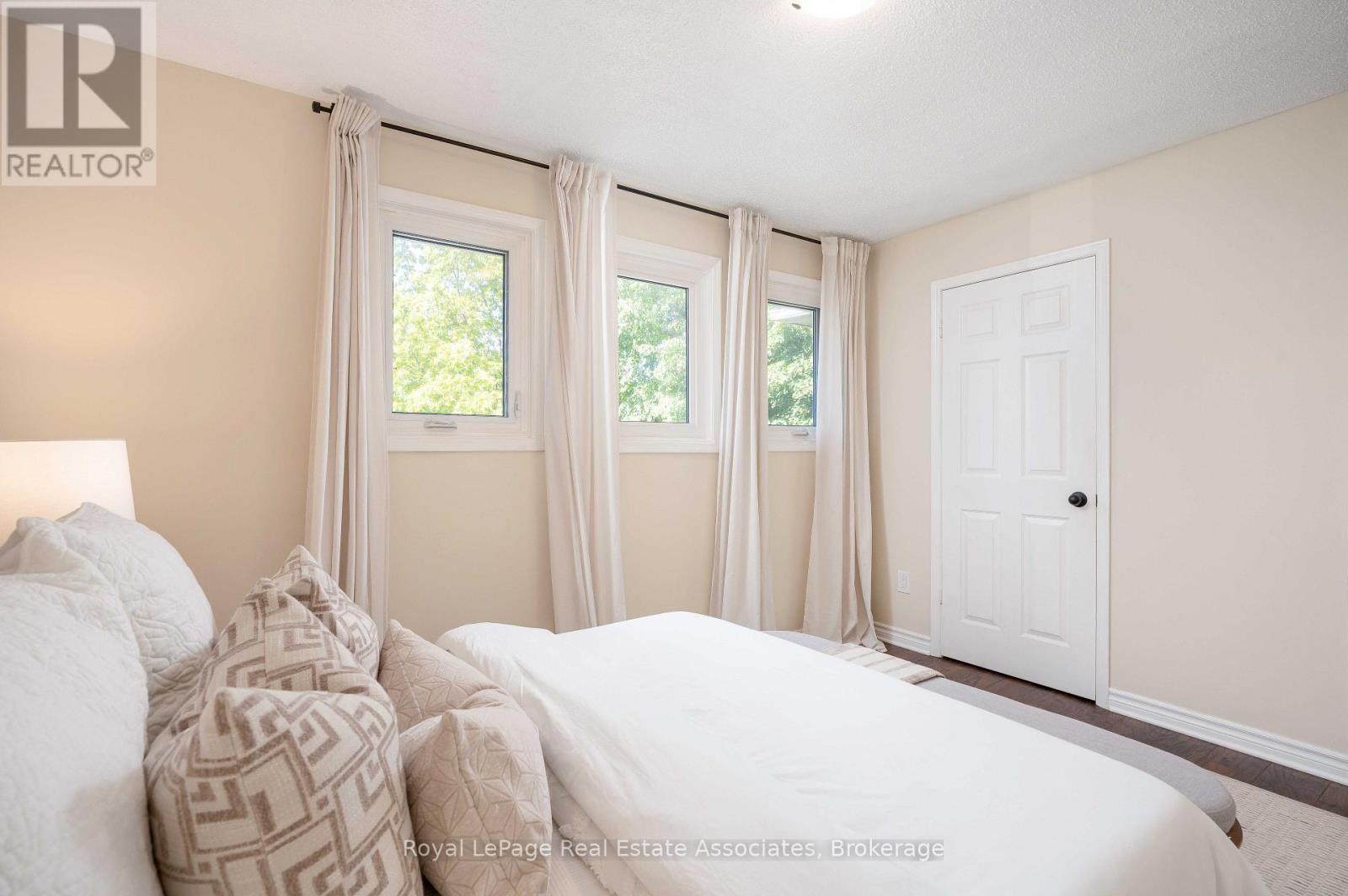 2253 Towne Boulevard, Oakville, Ontario  L6H 5J9 - Photo 37 - W13828744