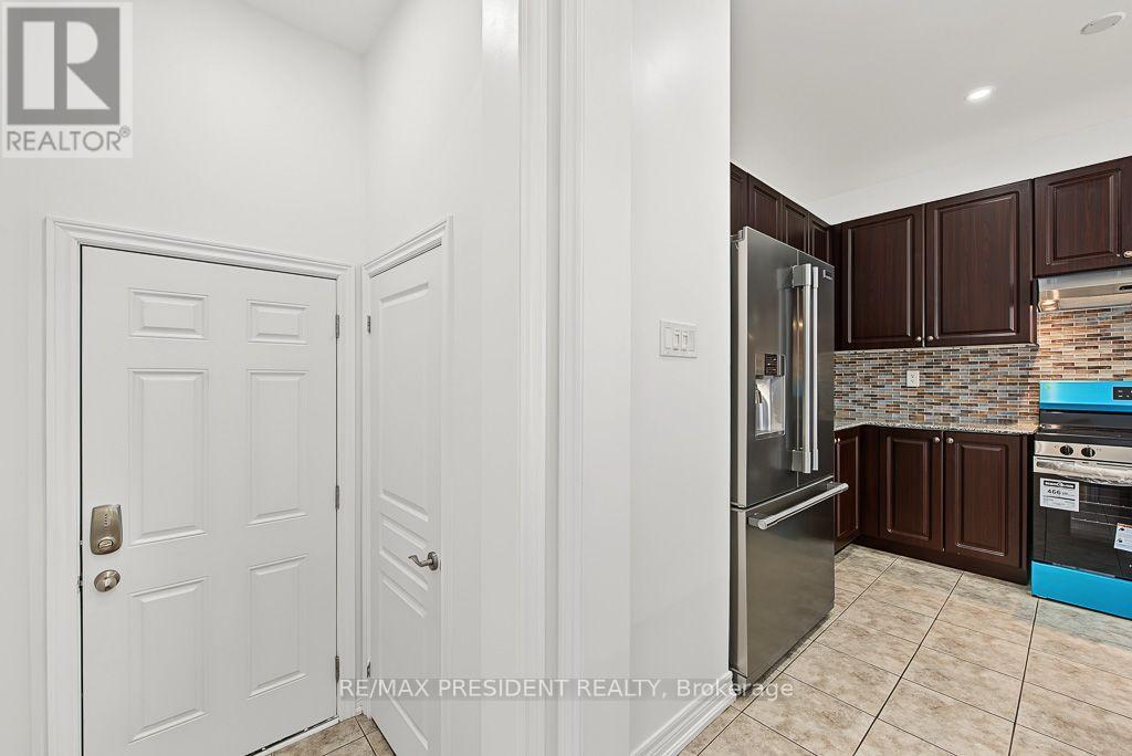 2 Archville Street, Brampton, Ontario  L6Y 5Y5 - Photo 17 - W13828876
