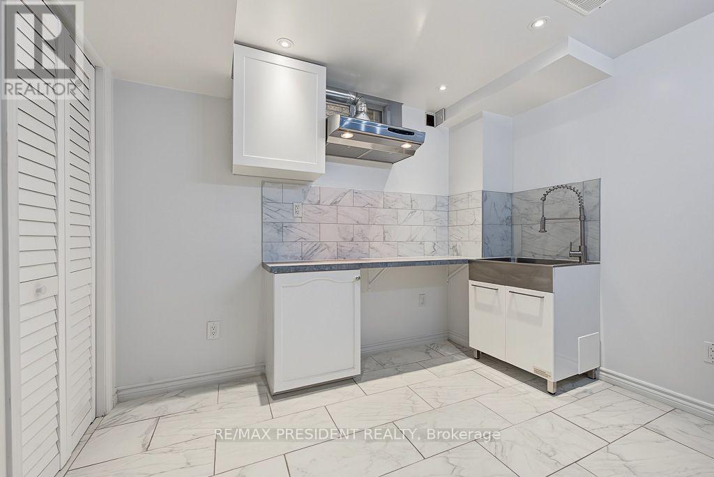 2 Archville Street, Brampton, Ontario  L6Y 5Y5 - Photo 36 - W13828876