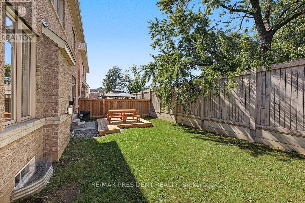2 Archville Street, Brampton, Ontario  L6Y 5Y5 - Photo 45 - W13828876