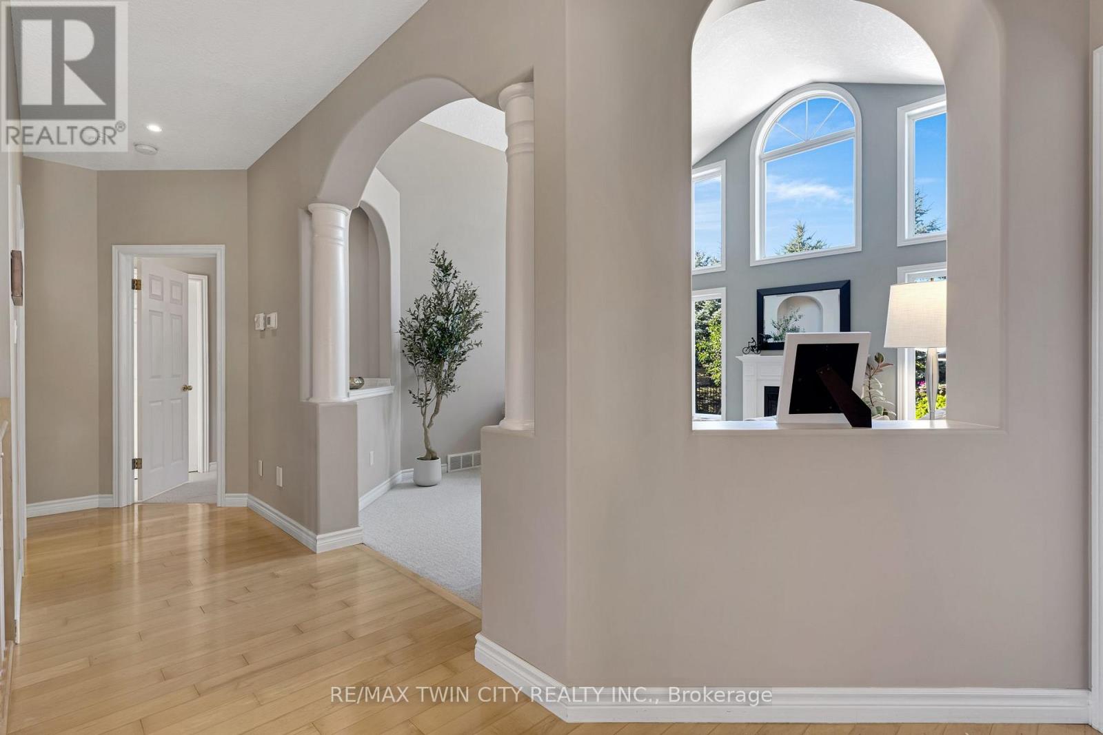 308 Deer Ridge Drive, Kitchener, Ontario  N2P 2K6 - Photo 12 - X13828588