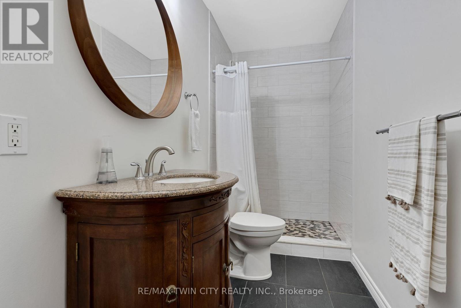 308 Deer Ridge Drive, Kitchener, Ontario  N2P 2K6 - Photo 35 - X13828588