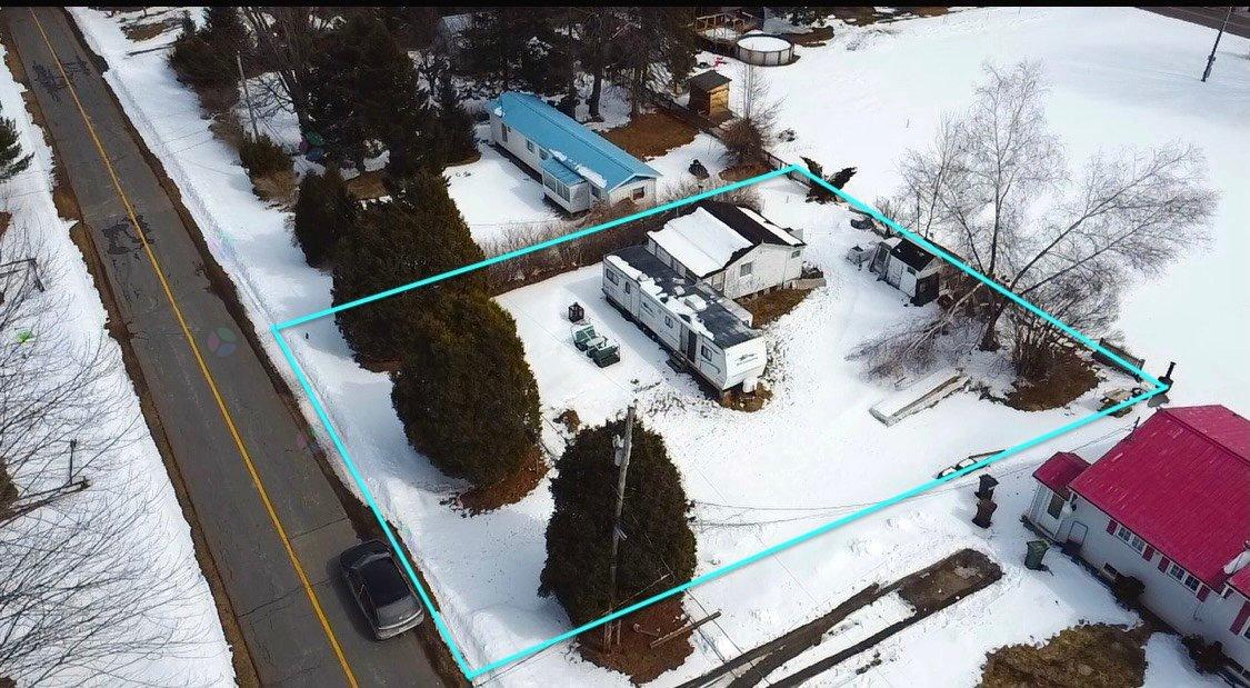 59 Rue Claude Saint-François-du-Lac Quebec Canada J0G1M0 2